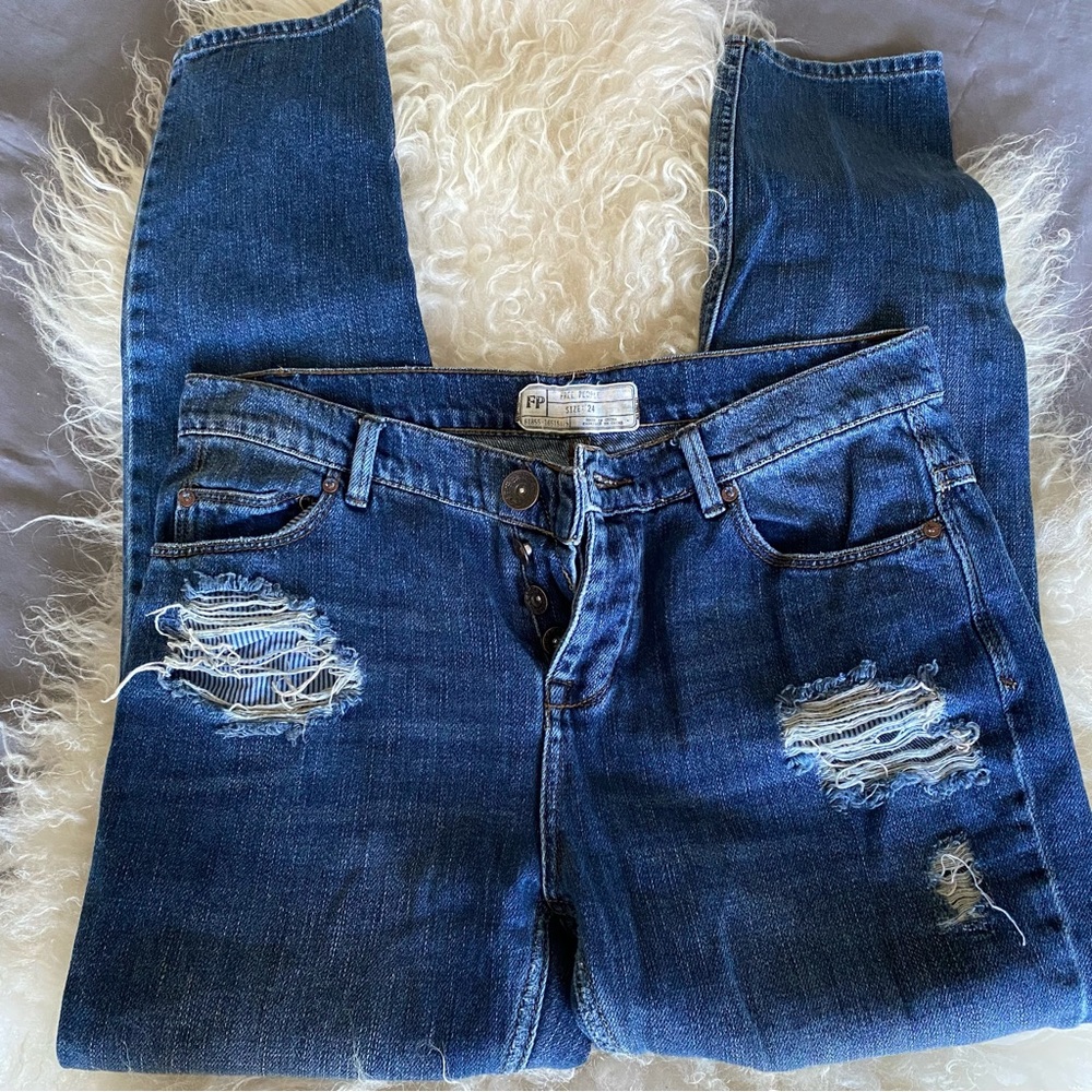 Free people jeans: slim fit, little stretch